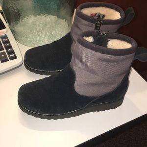 Little boys UGG boots size 3